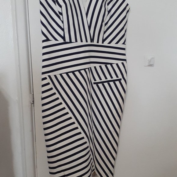 Robe noir et blanche RW & CO taille 6 - Picture 4 of 15